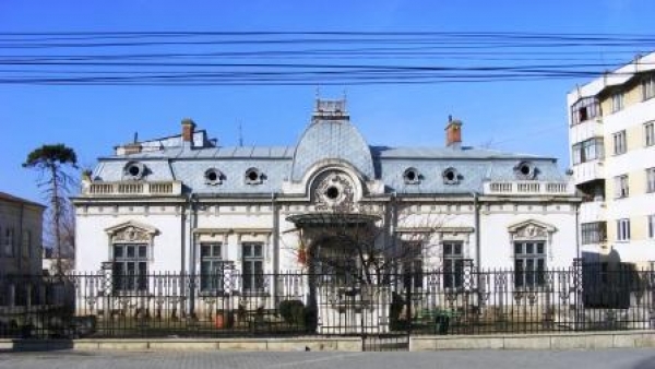 Muzeul Romanatiului din Caracal poza